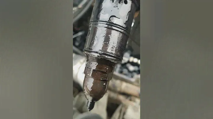 Замена форсунок в полевых условиях на Detroit Diesel 12,7L!
