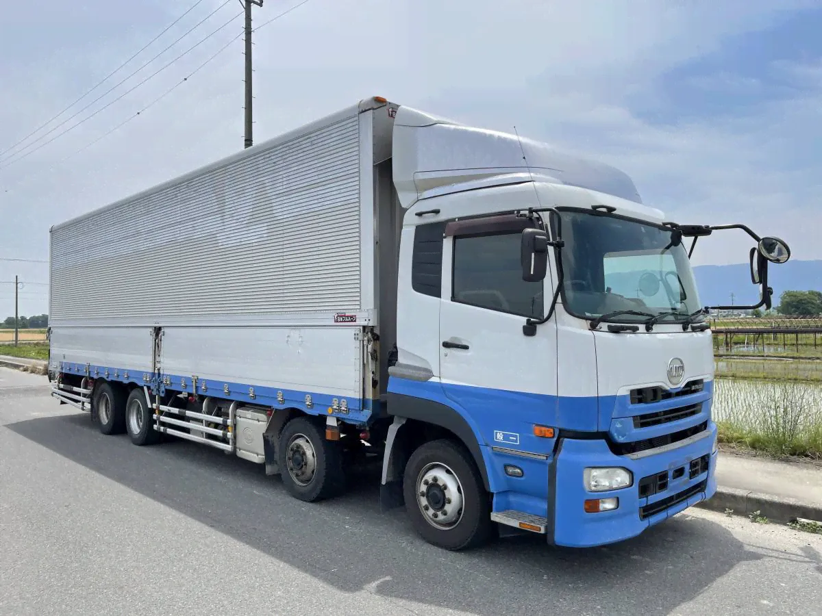 (блиц-цена грязь грязь) 2011 г. * NISSAN Diesel *UD*... On *4 ось * Большой * Алюминиевый... * Пневмоподвеска * Кровать *2... *... lock * Айти-0