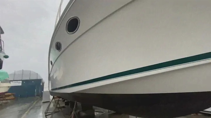 *SOLD* 43 Wellcraft Portofino -Bottom job